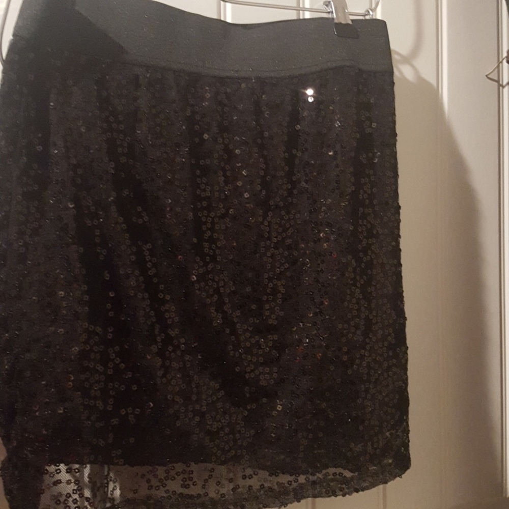 Sequence midi skirt